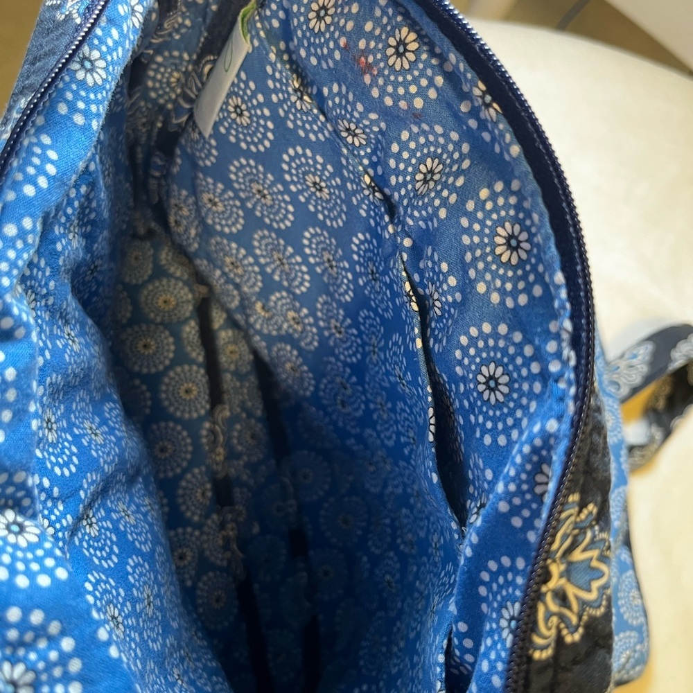 💙 Vera Bradley Blue Quilted Crossbody Bag — Paisley Floral Pattern - Picture 5 of 6